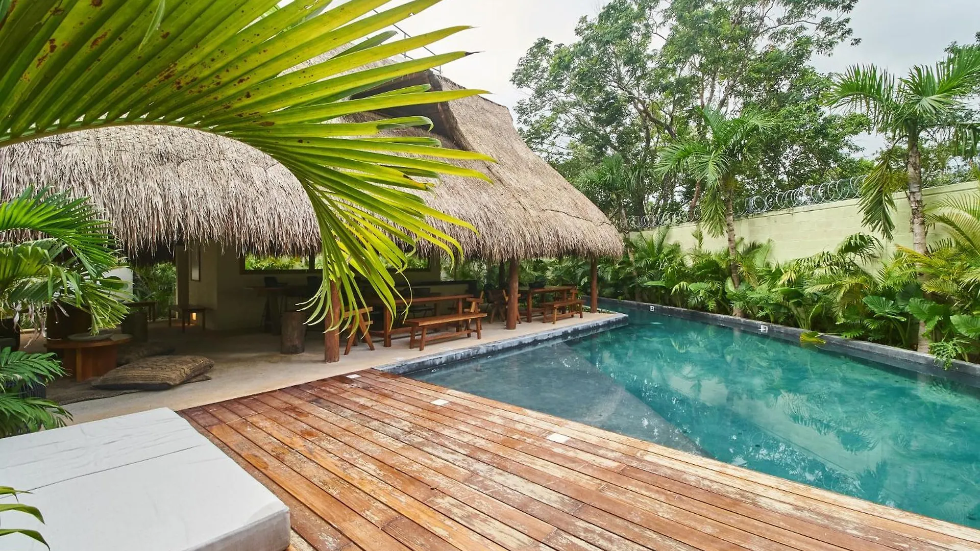 דירות טולום Modern Hideaway With Private Pool And Terrace