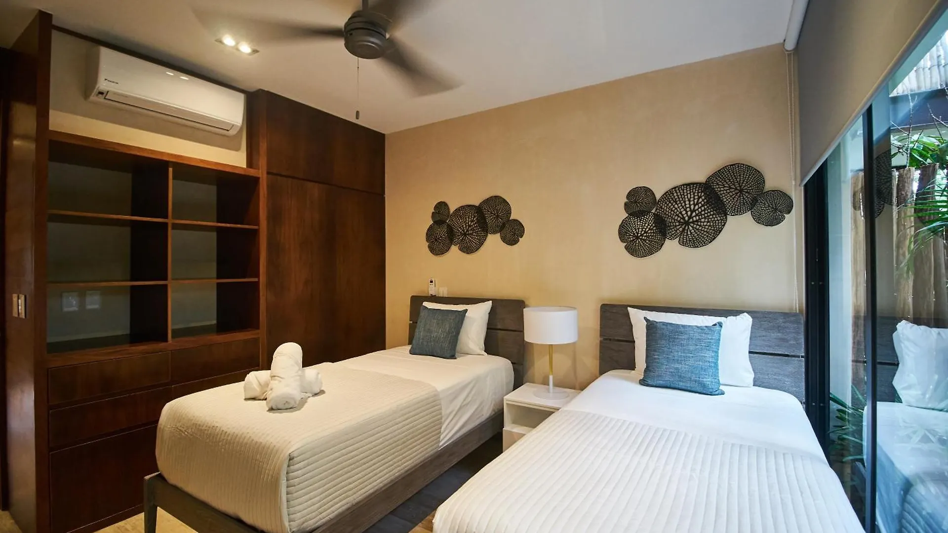דירות טולום Modern Hideaway With Private Pool And Terrace 0*,